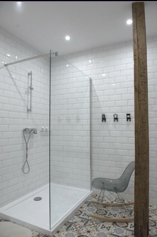 Apartament Gra - Gothic House Thorn Exterior foto
