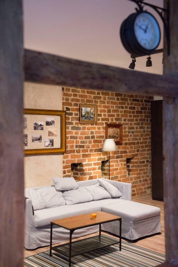 Apartament Gra - Gothic House Thorn Exterior foto