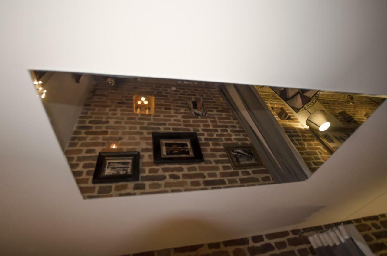 Apartament Gra - Gothic House Thorn Exterior foto